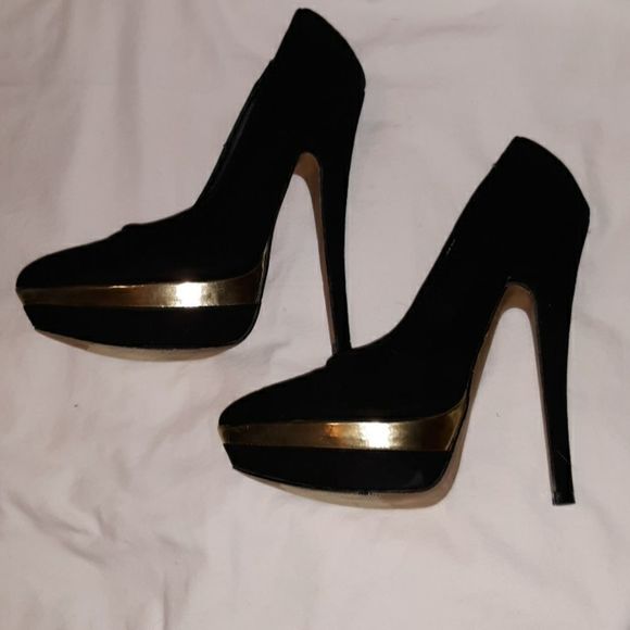 Forever 21 Black Platform Pumps w Gold Accent 6 - Picture 2 of 7